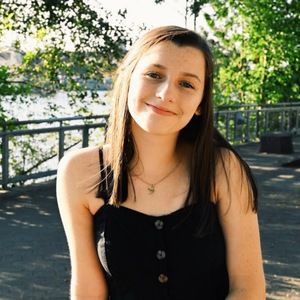 Meet your Posher, Maddie